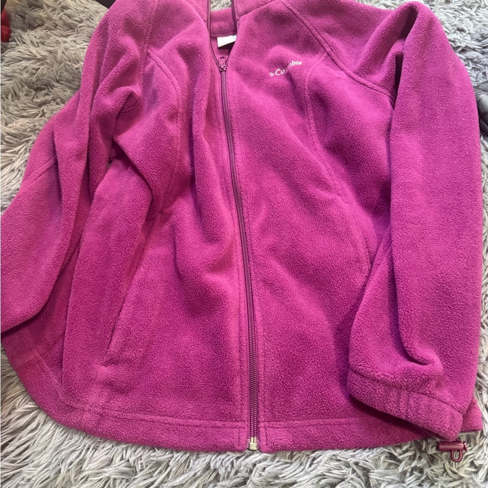 ⭐️EUC Women’s‎ Columbia Purple Fleece Jacket